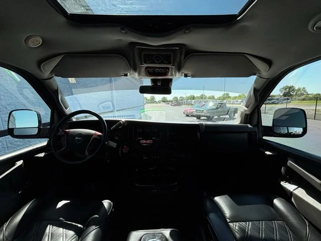 Used 2021 Onyx Black GMC Explorer Limited SE image 24