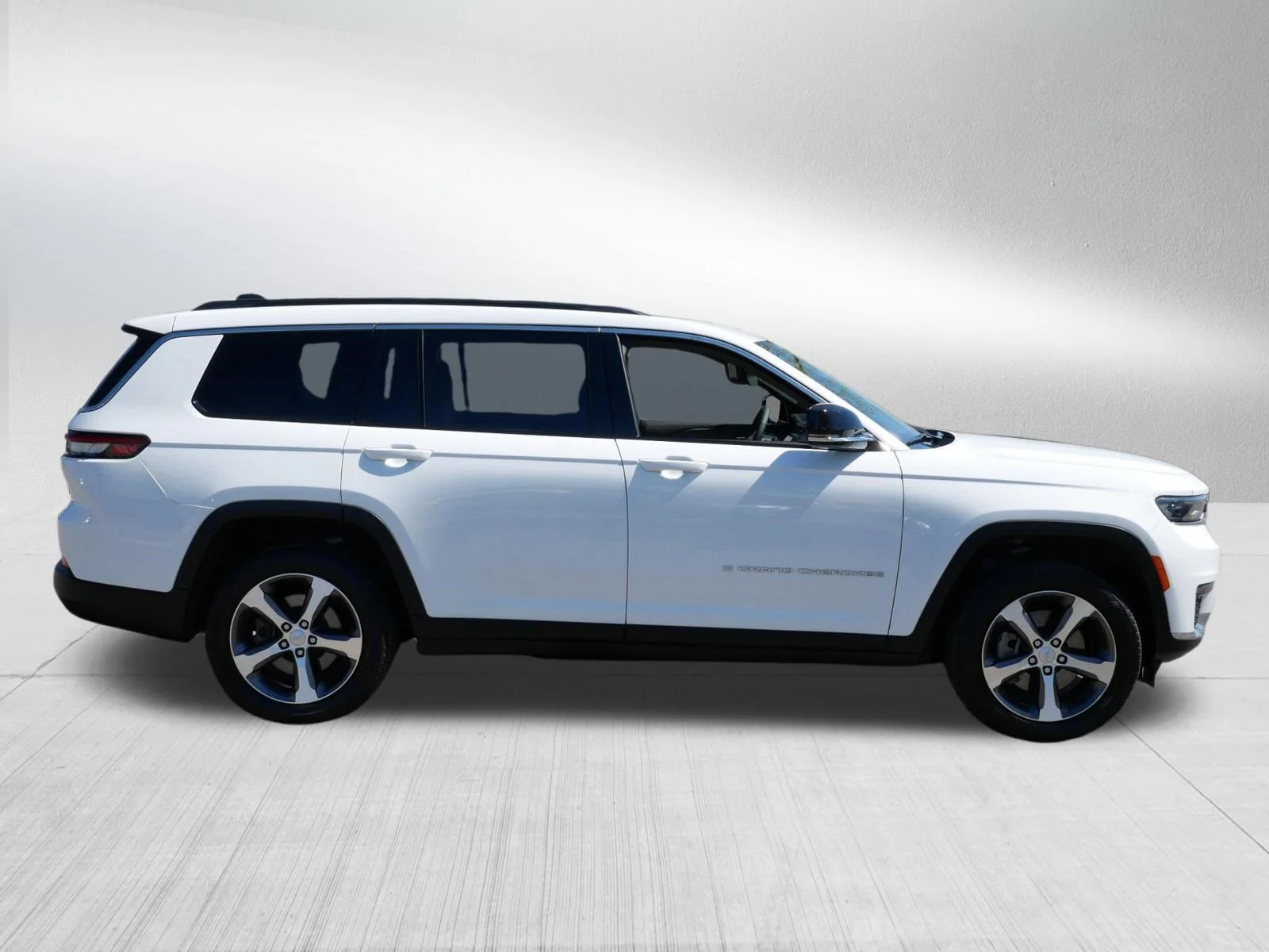 Used 2025 Bright White Clearcoat Jeep Limited image 8