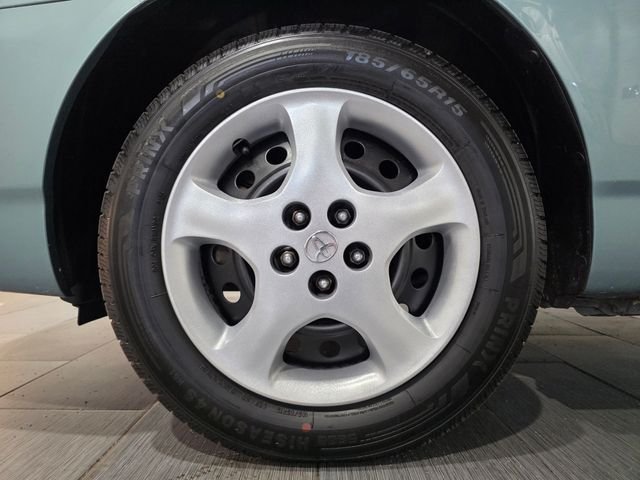 Used 2007 Green Toyota CE image 21