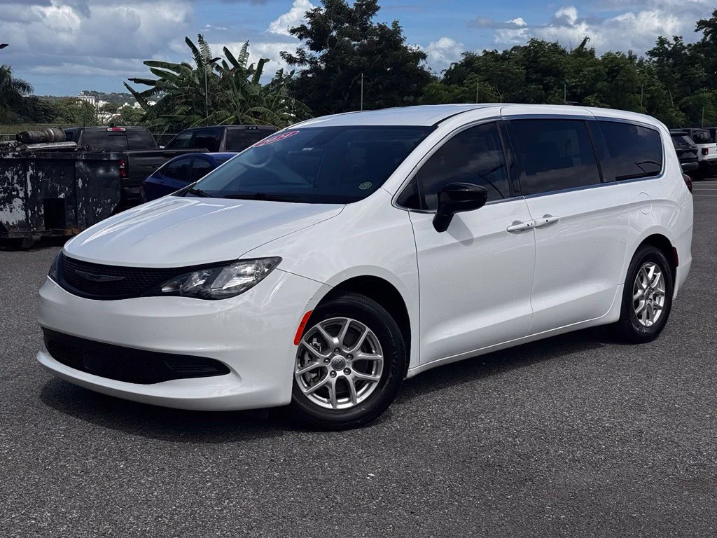 2024 Chrysler Voyager