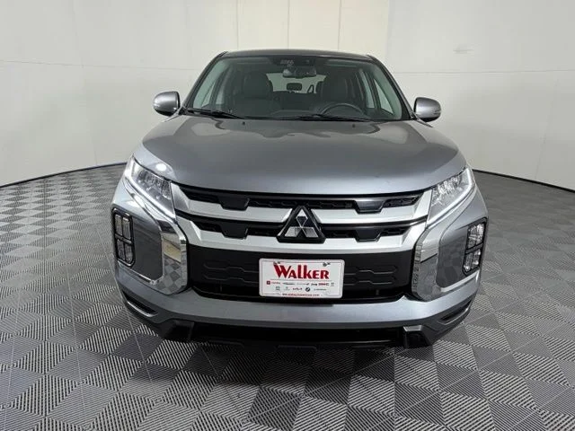 Used 2025 Gray Mitsubishi 2.0 S image 2