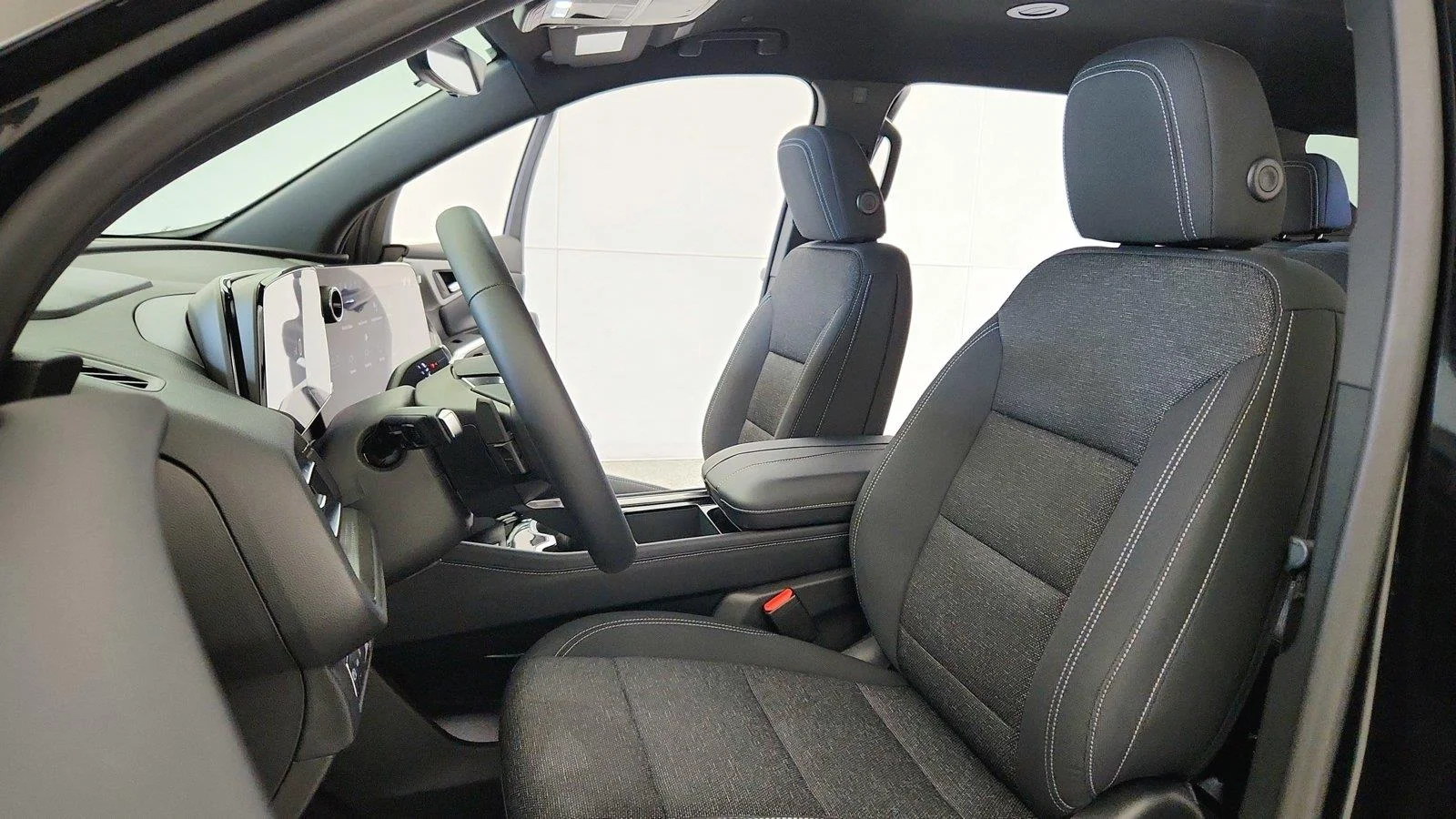 2026 Chevrolet Traverse LT - Photo 19