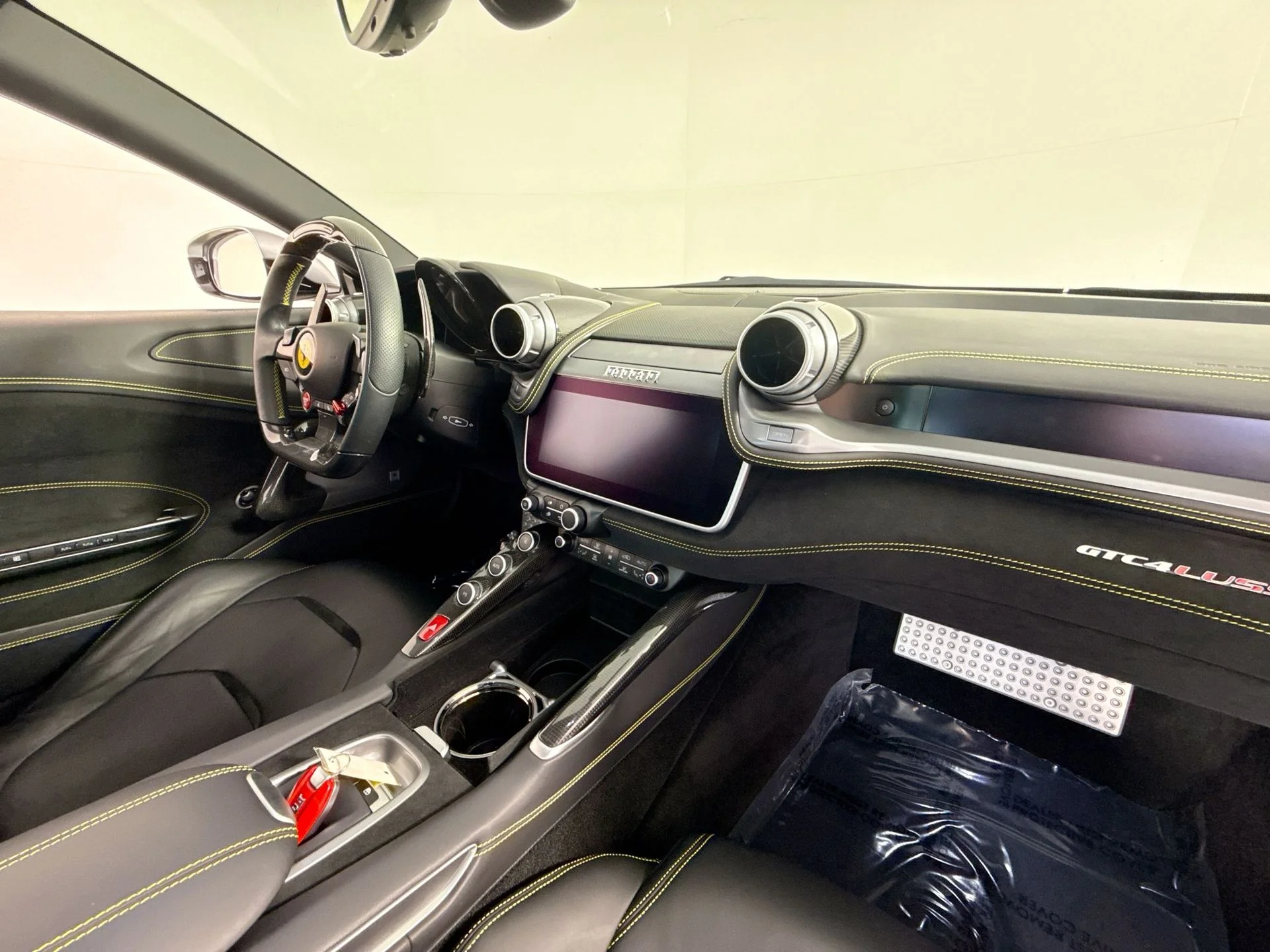2019 Ferrari GTC4Lusso Base - Photo 26