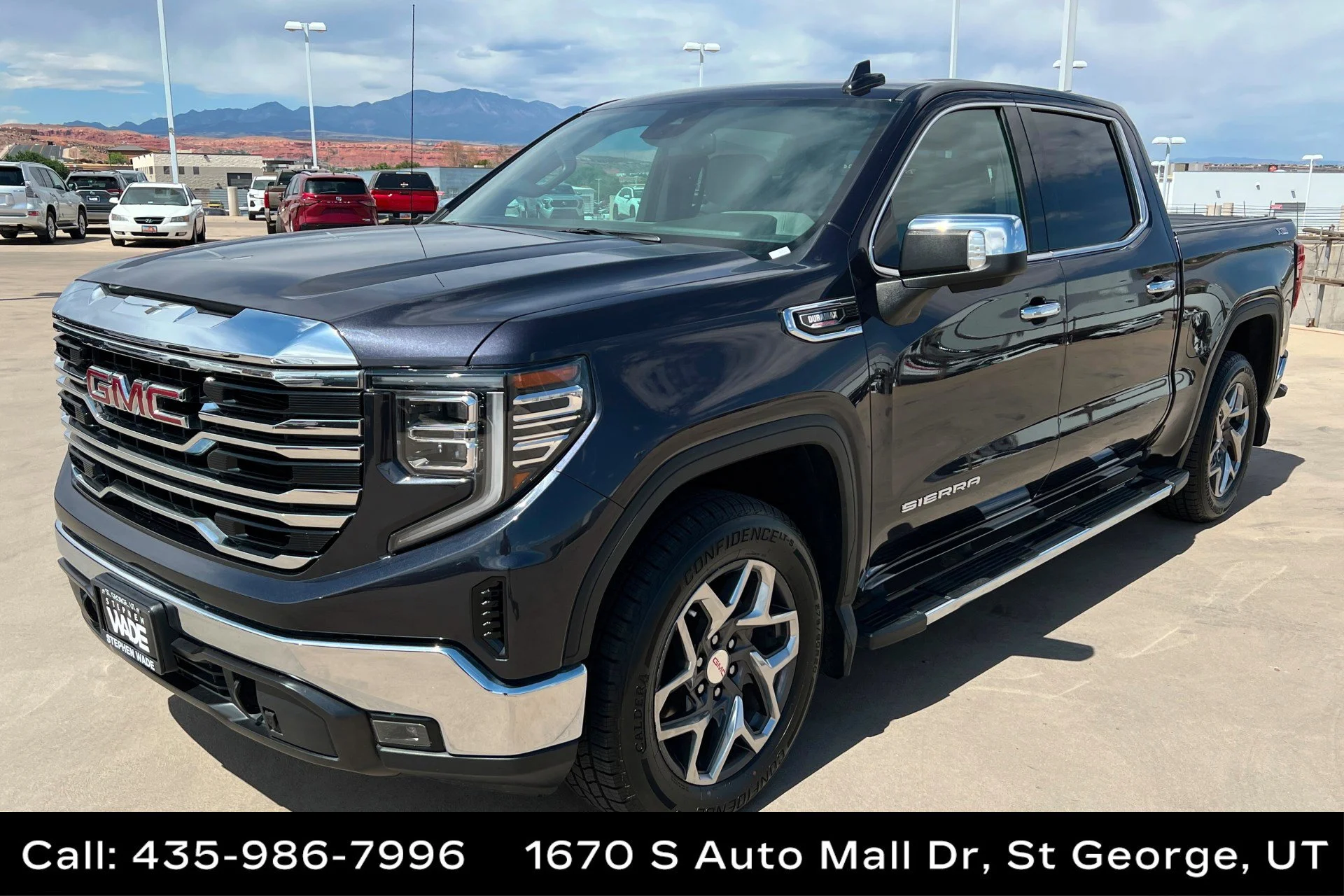 2023 GMC Sierra 4WD Crew Cab Short Box SLT's photo