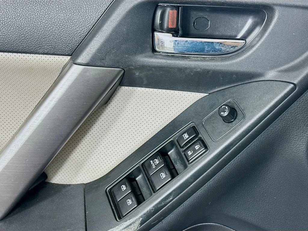 Used 2014 Gray Subaru 2.5i Touring image 21