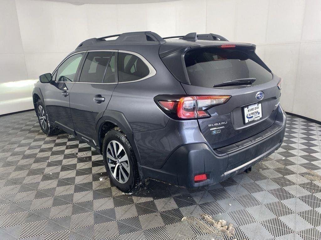 Used 2025 Gray Metallic Subaru Premium image 5
