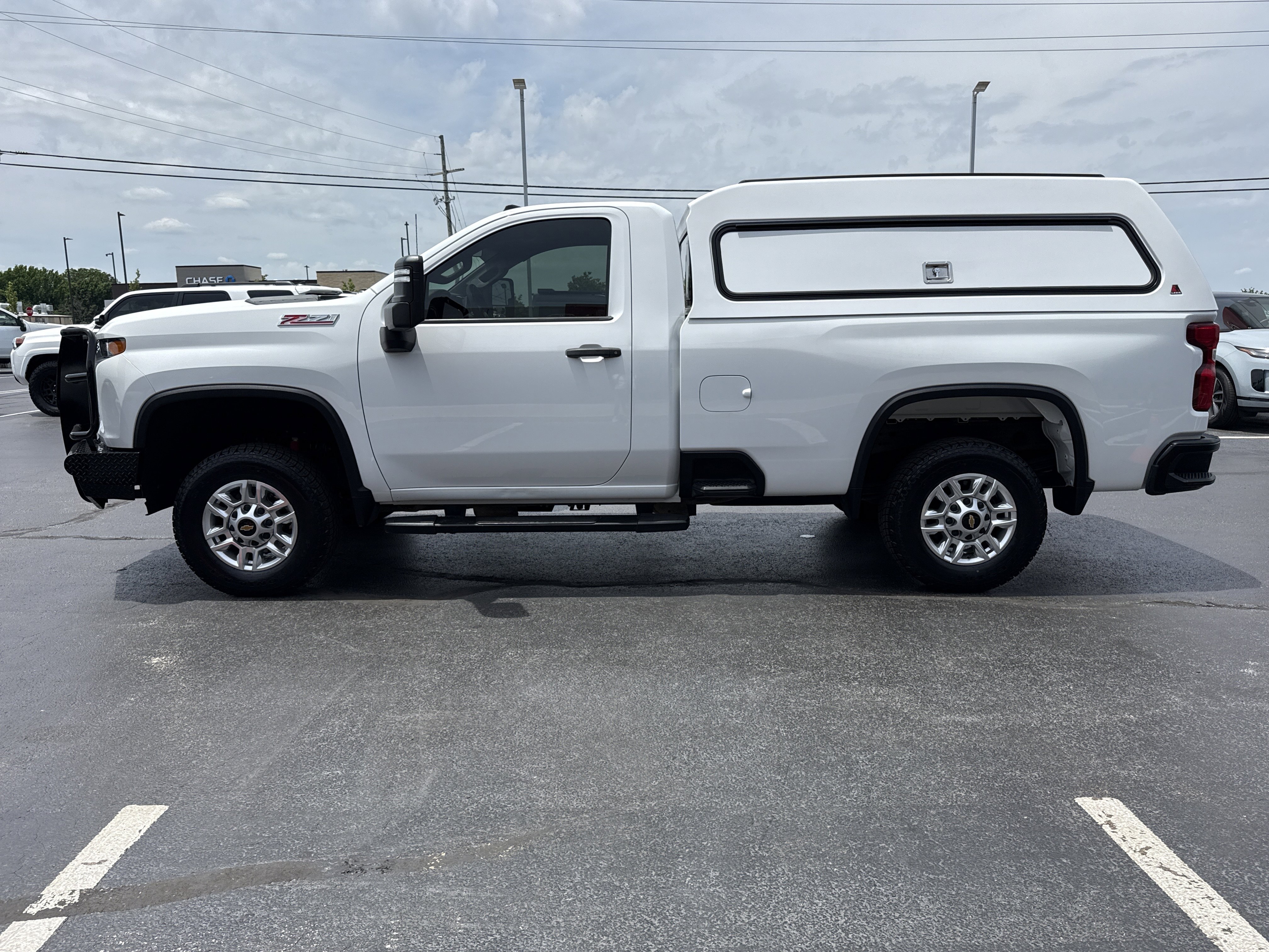 Used 2020 Summit White Chevrolet 4WD image 7