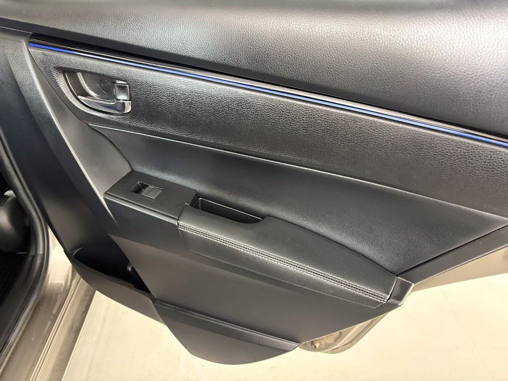 Used 2018 Gray Toyota SE image 36