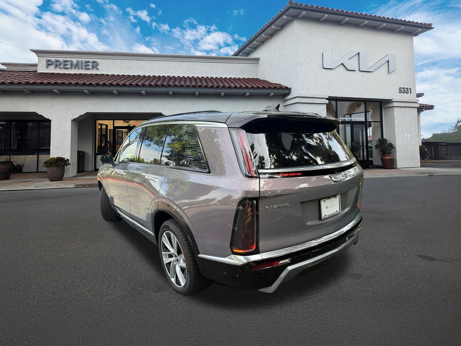 Used 2026 Silver Cadillac Luxury image 4