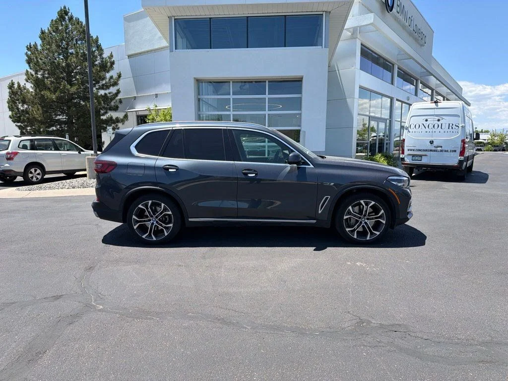 Used 2022 Gray BMW xDrive45e image 6