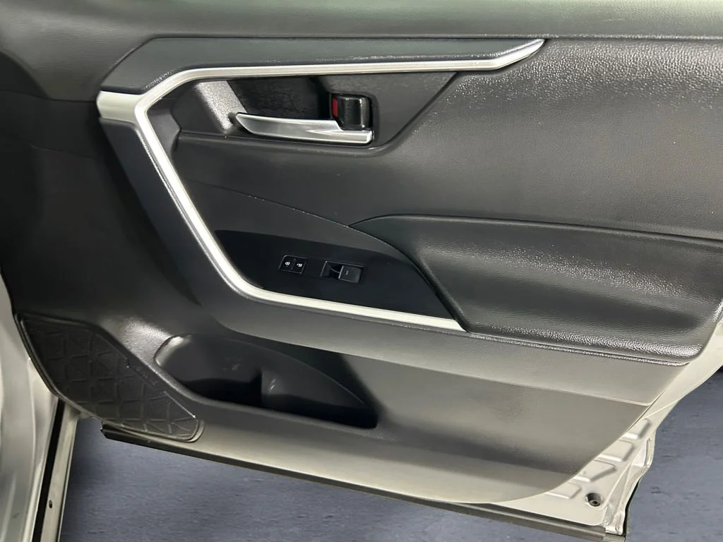 Used 2024 Silver Toyota XLE image 15