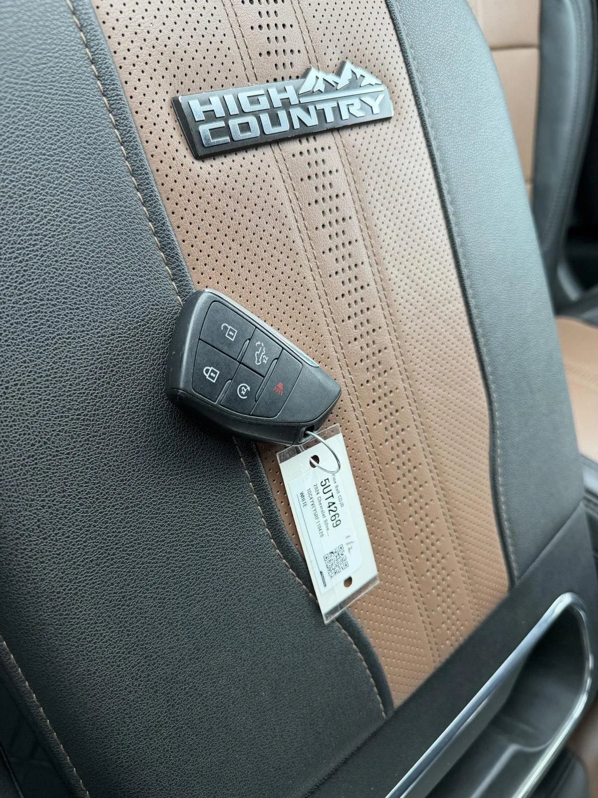 2024 Chevrolet Silverado 3500HD High Country - Photo 13