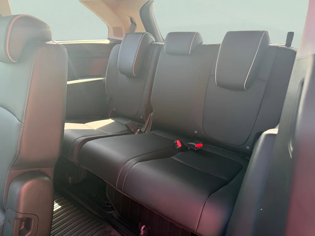 2026 Honda Odyssey Elite - Photo 12