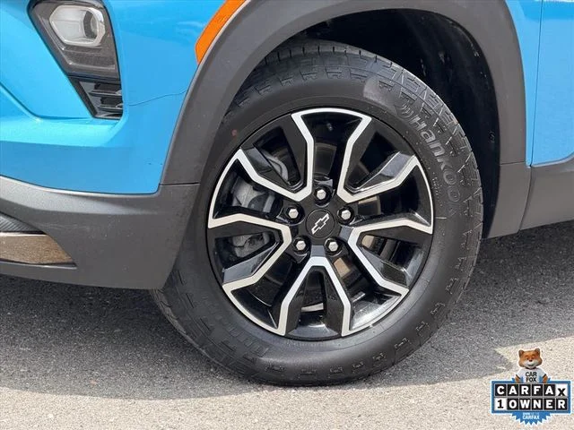 Used 2025 Blue Chevrolet ACTIV image 32