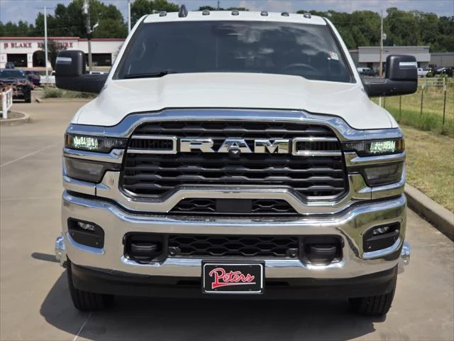 New 2026 Bright White Clear-Coat Exterior Paint RAM Tradesman image 2