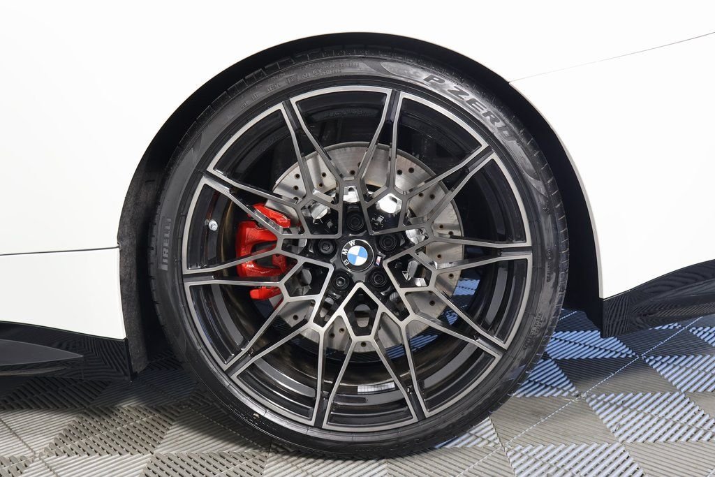 New 2027 Alpine White BMW Competition image 11