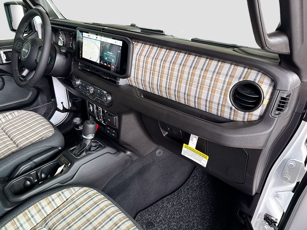 New 2026 Bright White Clearcoat Jeep 85th Anniversary Edition image 31
