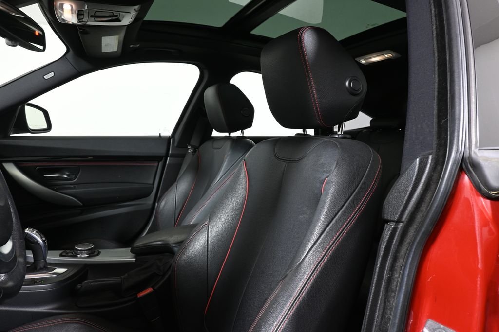 Used 2016 Red BMW 328i xDrive Gran Turismo image 5