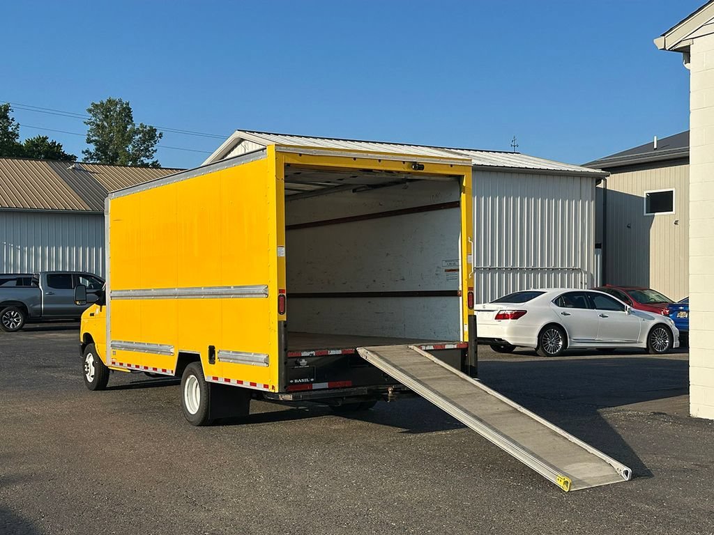 Used 2022 Yellow Ford CUTWY image 14