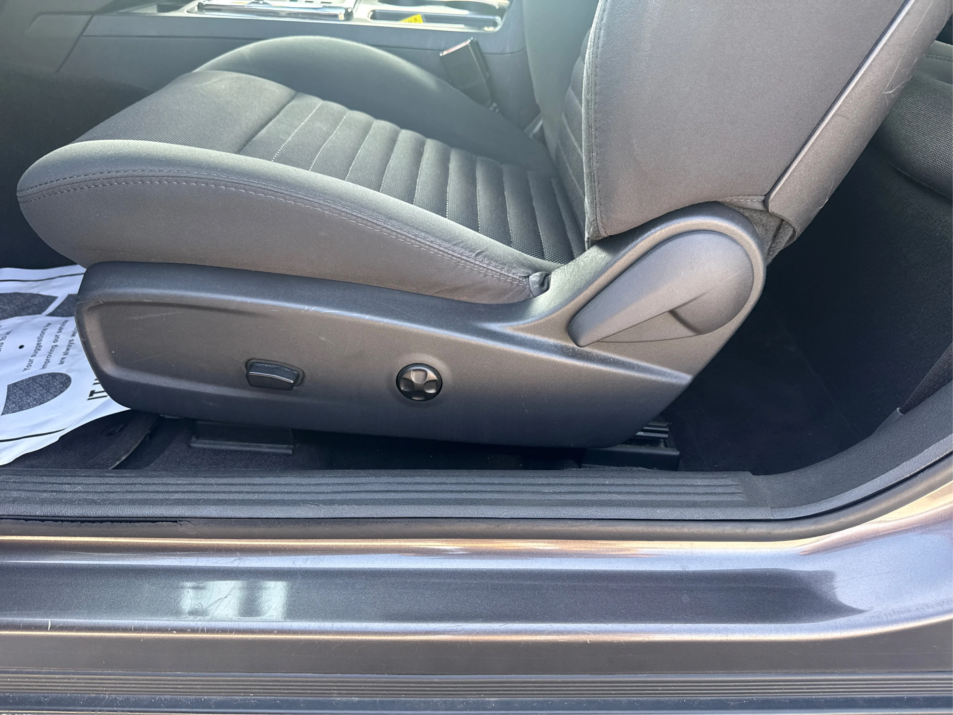 Used 2014 Gray Dodge SXT image 19