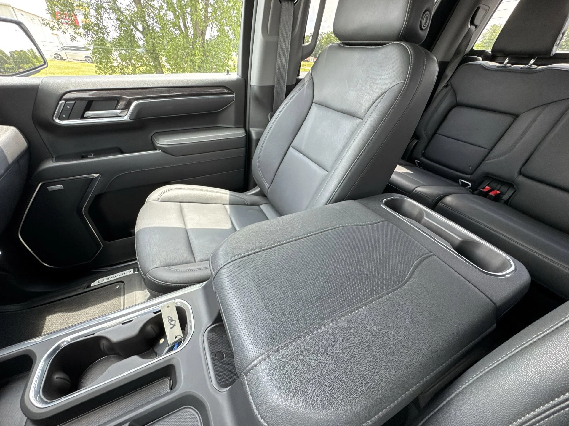 Certified Used 2025 Summit White Chevrolet LTZ image 21