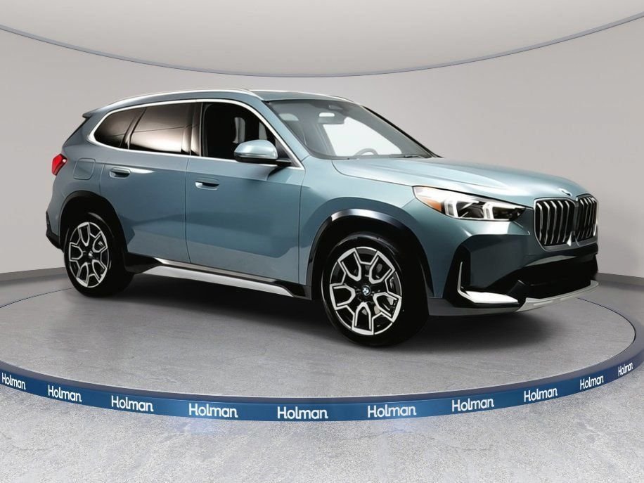 Used 2026 Cape York Green Metallic BMW xDrive28i image 11