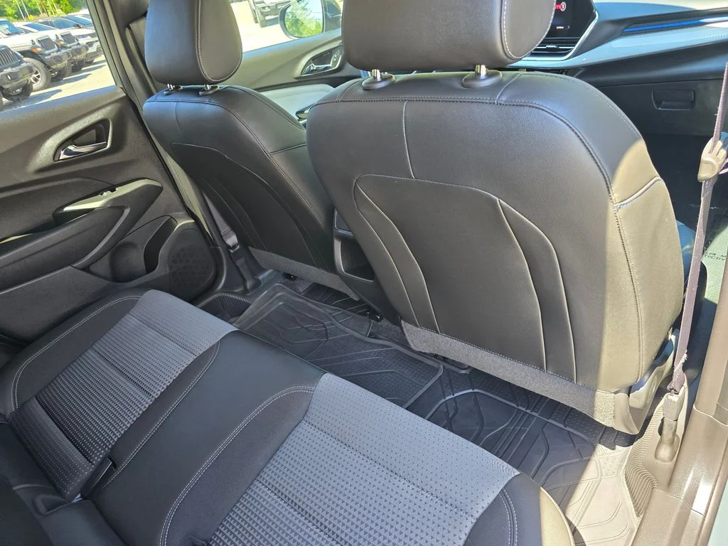 Used 2025 Gray Chevrolet LT image 26