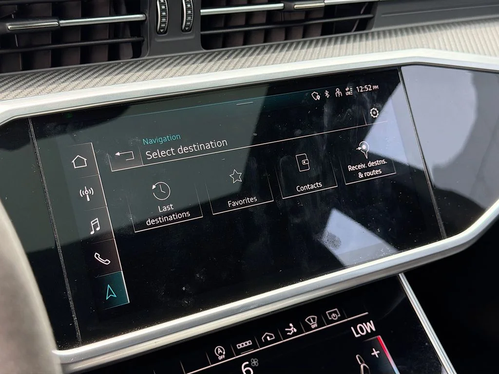 Used 2022  Audi 4.0T image 13