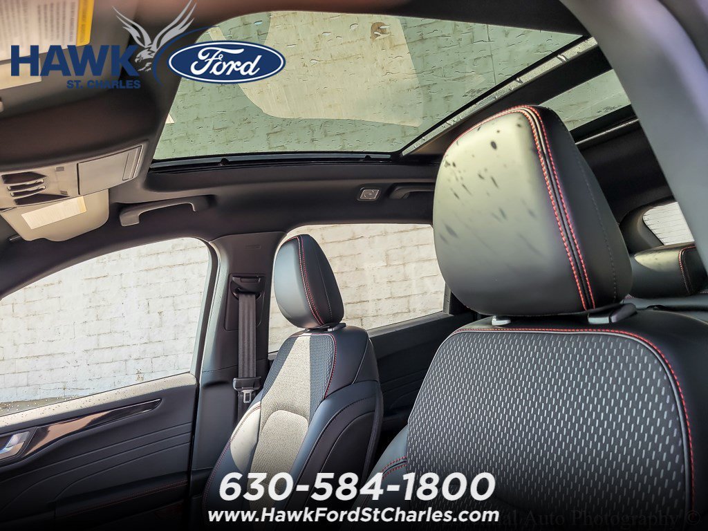 New 2026 Carbonized Gray Metallic Ford ST-Line image 9