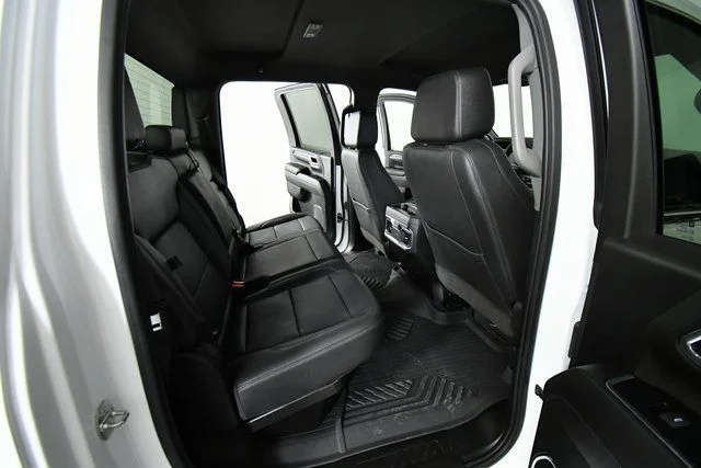 2024 GMC Sierra 3500HD SLT - Photo 24