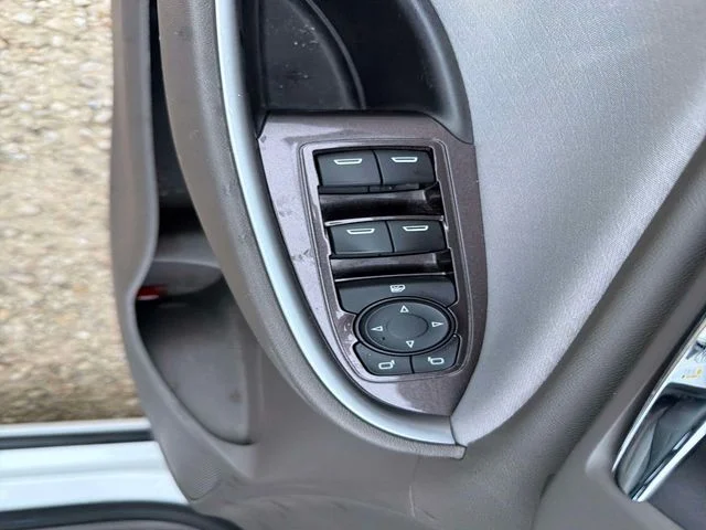 Used 2020 White Chevrolet LS image 17