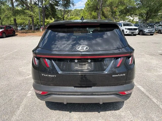Used 2023 Black Hyundai Limited image 4