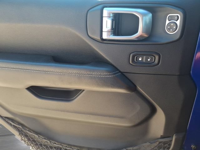 Used 2018 Blue Jeep Sahara 4x4 image 16