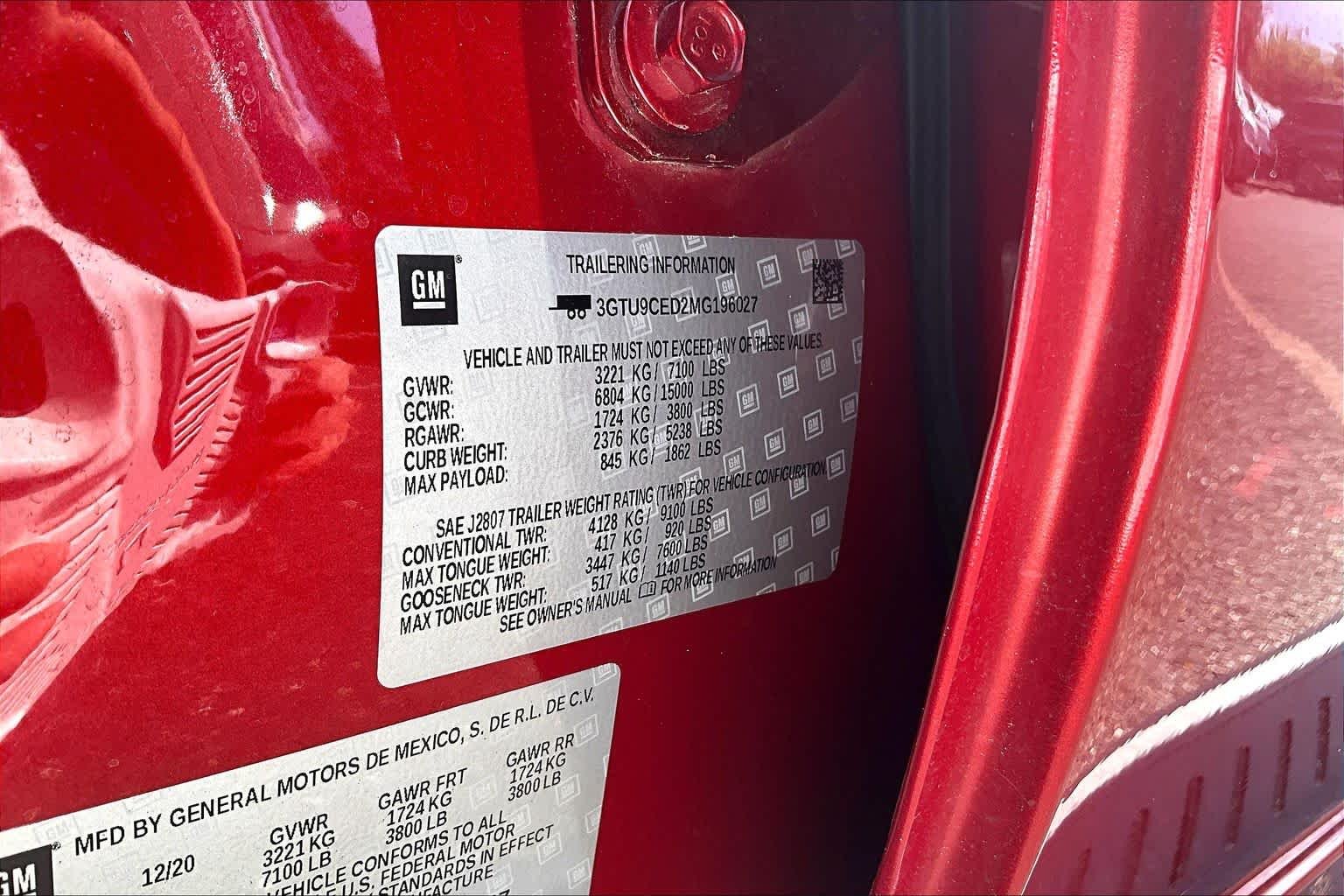 Used 2021 Cayenne Red Tintcoat GMC Elevation image 34