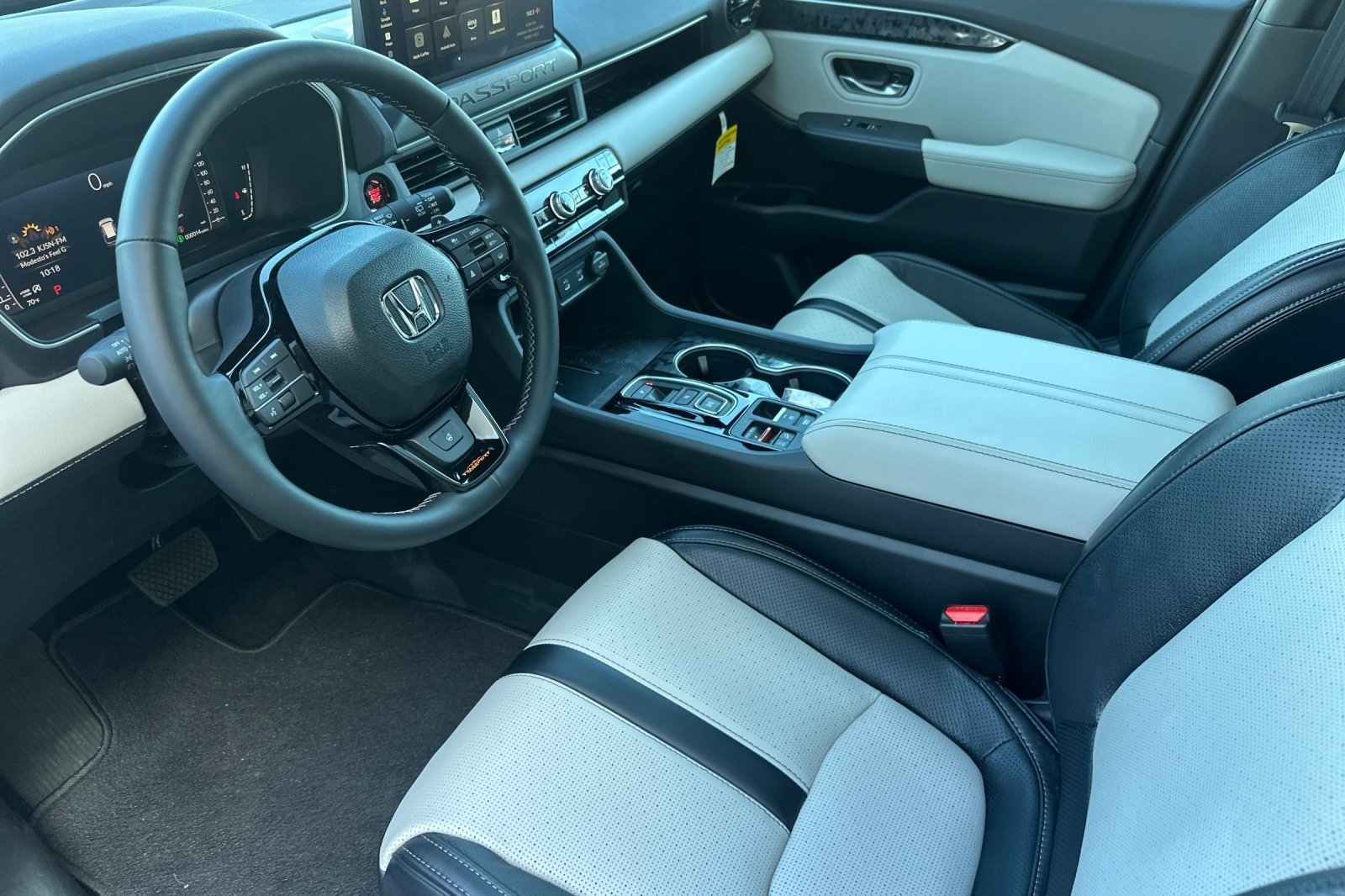New 2026 Sonic Gray Pearl Honda TrailSport Elite image 9