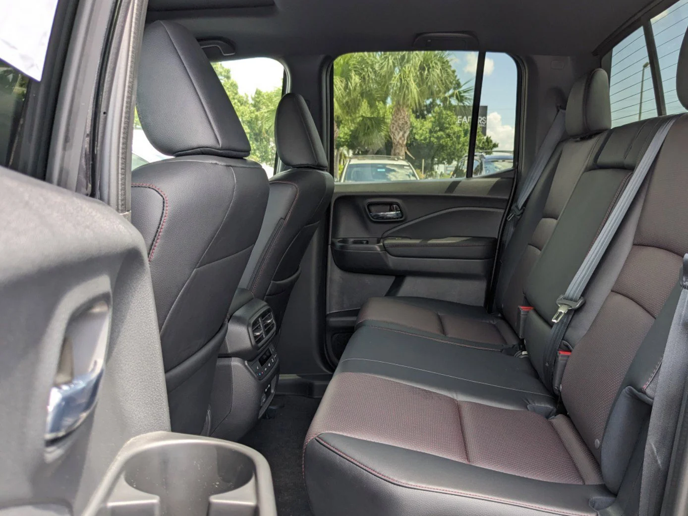 New 2026 Platinum White Pearl Honda Black Edition image 9