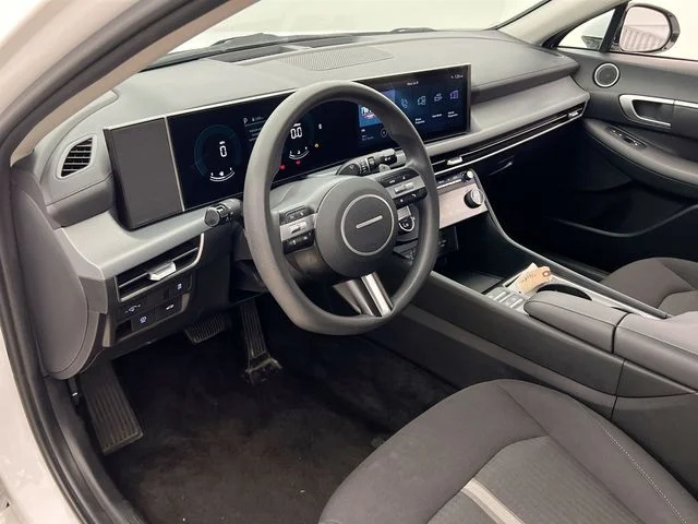 2025 Hyundai Sonata SEL - Photo 7