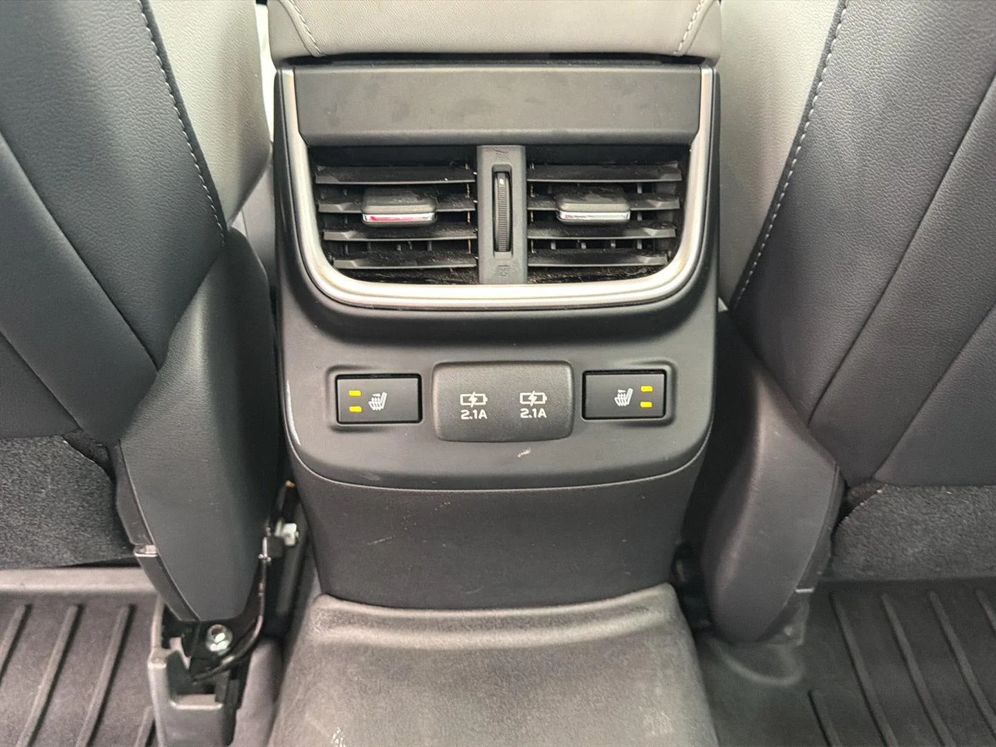 Used 2020 Ice Silver Metallic Subaru Limited XT image 22