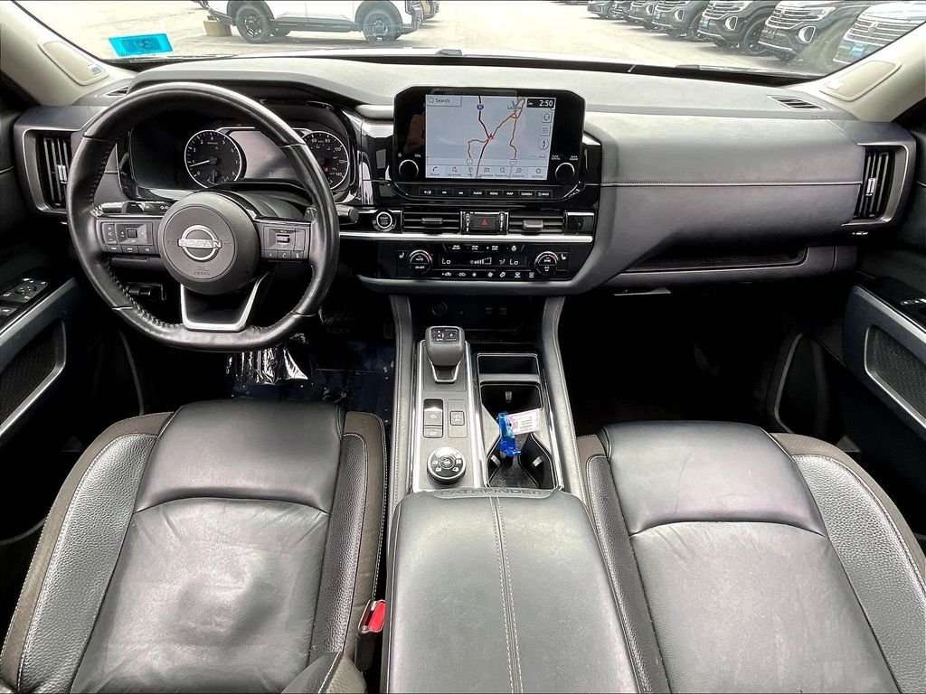 Used 2022 Super Black Nissan SL image 21