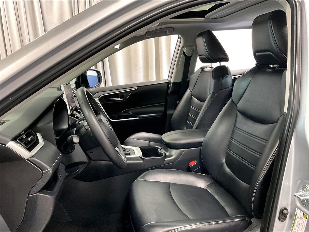 Used 2024 Silver Toyota XLE Premium image 10