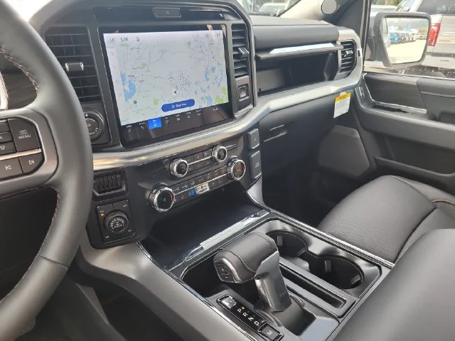 New 2026 Oxford White Ford Lariat image 21