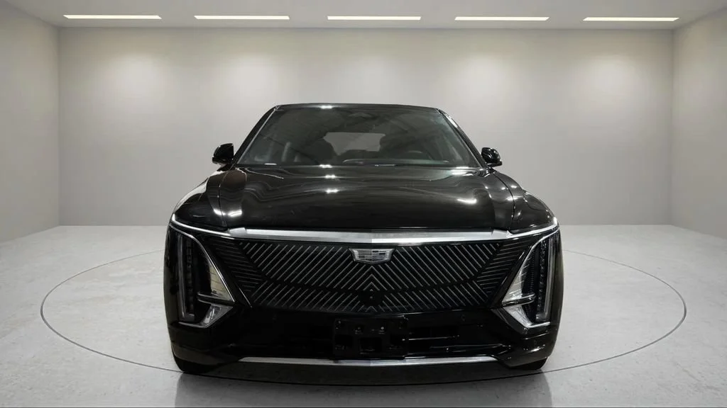 Used 2024 Cadillac LYRIQ Luxury 2 with VIN 1GYKPRRL3RZ141847 for sale in Mount Pleasant, WI