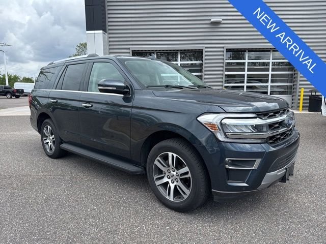 2024 Ford Expedition Limited's photo