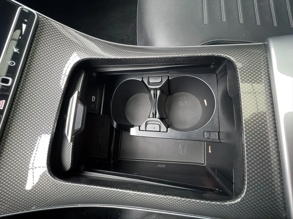 Used 2023 Silver Mercedes-Benz C 300 image 41