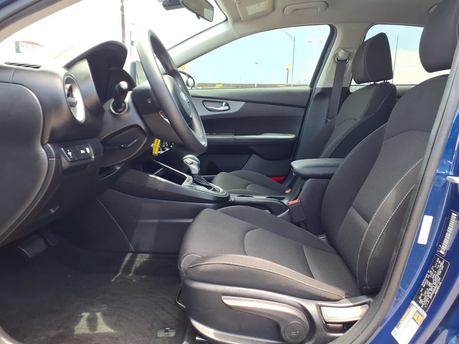 Certified Used 2021 Blue Kia LXS image 9