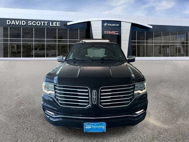 Used 2016 Black Velvet Lincoln Select image 2
