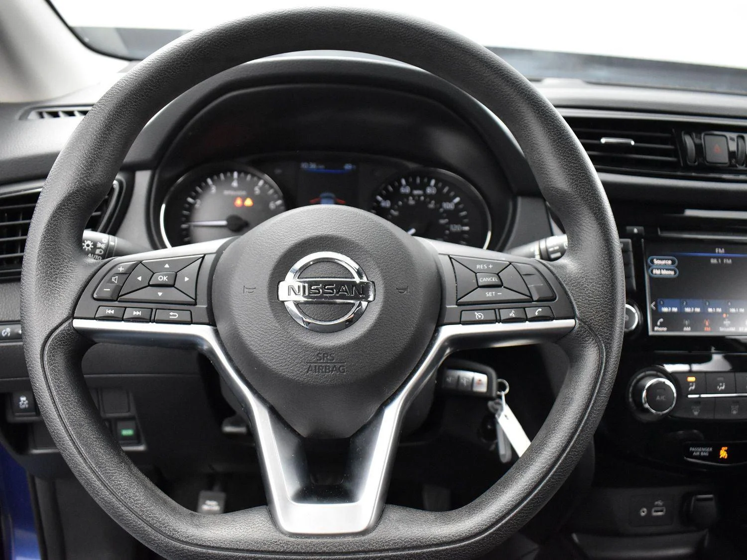 Used 2022 Caspian Blue Metallic Nissan S image 15
