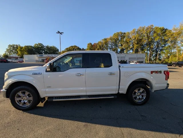 Used 2015 White Ford Lariat image 4