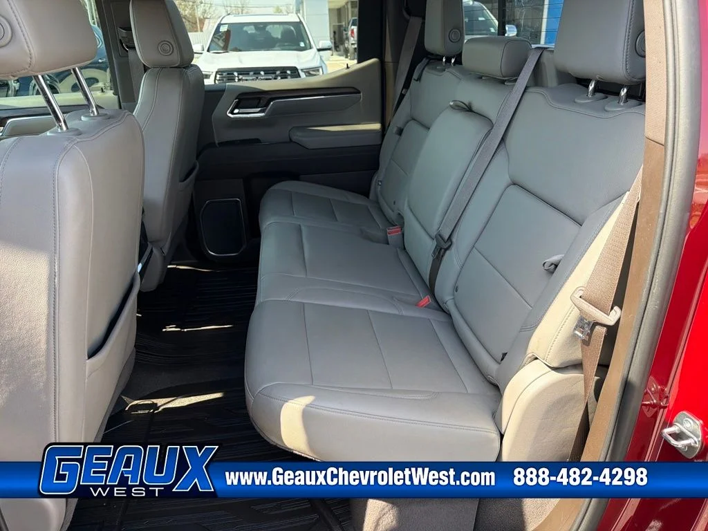 Used 2023 Red GMC SLT image 31
