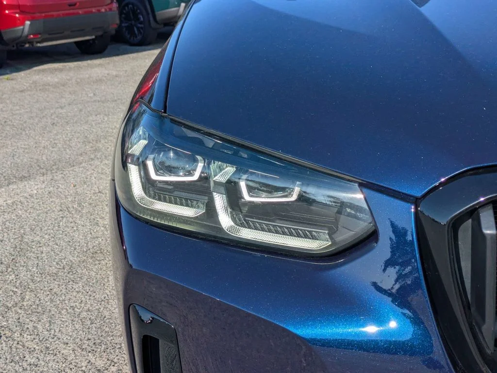 Used 2023 Blue BMW sDrive30i image 10